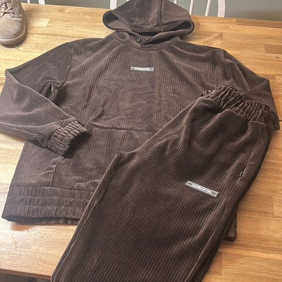 MANIERE DE VOIR⭐️ ribbed velour jogger and hoodie - Picture 11 of 15